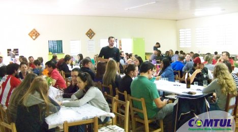 AFUCOMTUL realiza almoço dia do trabalhador