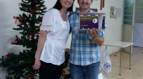 Colaboradores  do Super Comtul realizam festa