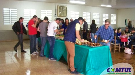 AFUCOMTUL realiza almoço dia do trabalhador