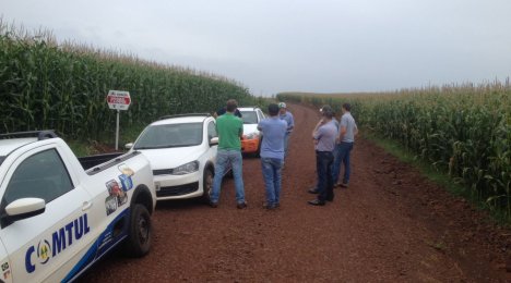 Comtul realiza tour técnico em lavouras 