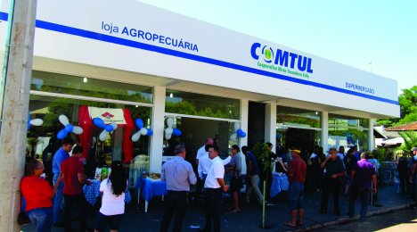 Reinauguração de Supermercado e Loja Agropecuária em Ubiretama