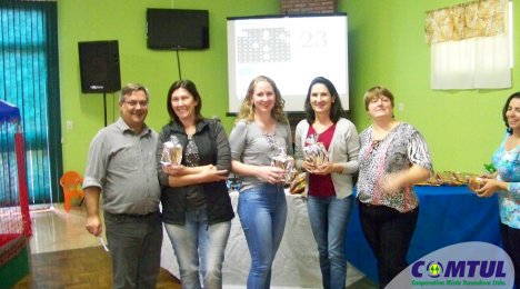 AFUCOMTUL realiza almoço dia do trabalhador