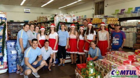 Coral NPC visita Super Comtul 