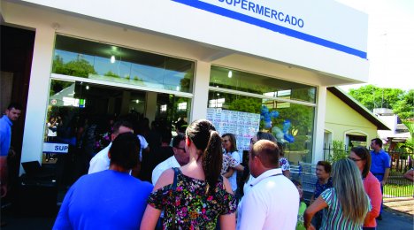 Reinauguração de Supermercado e Loja Agropecuária em Ubiretama